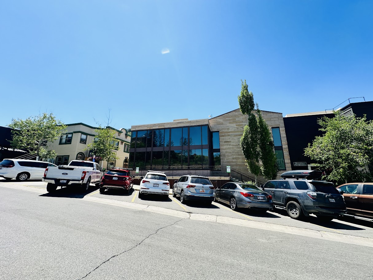 Swede Alley - Surface Lot Parking
